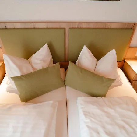 Furrach By Interhome Daire Donnersbach